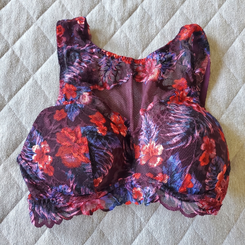 ⭐4/$20 Victoria's Secret PINK Lace Bralette Small